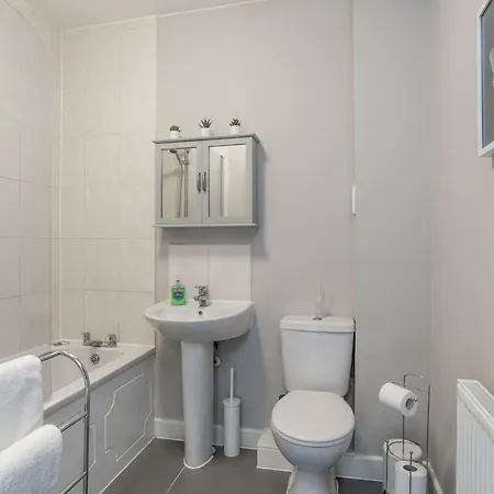 Ashland House Villa Milton Keynes Exterior photo